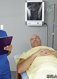 Kelsi Monroe Photo 3