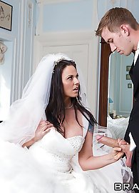 Simony Diamond Photo 9