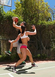 Kendra Lust Photo 10