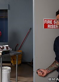 Abigail Mac Photo 10