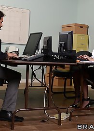 Dillon Harper Photo 12