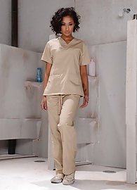 Nadia Styles Photo 4