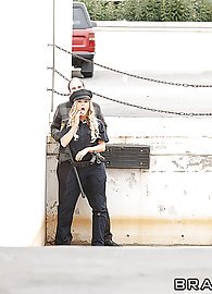 Samantha Saint Photo 5