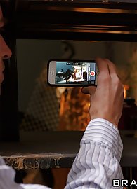 Samantha Saint Photo 8