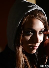 Brandi Love Photo 10