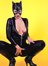 Slutty blonde bitch Lynn Pops strips her kinky black leather outfit and shows off.