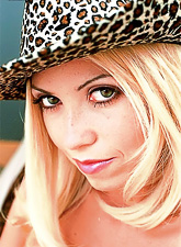 Cute blonde gal Allysin Chaynes strips her lingerie and shows her big jugs.