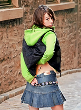 Ariel Rebel wanders the streets of the city and shows her panties on camera.