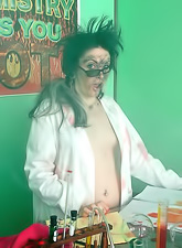 Reagan Maddux drops down her clothes and gets her pussy licked and fingered.