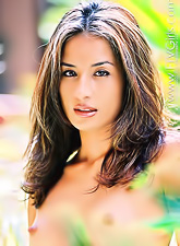 Ramona Luv strips all of her clothes for the camera and shows us her amazing ass.