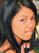 Horny brunette hottie Gigi Spice with great body in tight jeans in blowjob action.