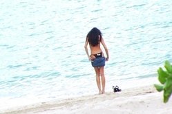 Kayla Carrera strips her sexy black lingerie by the beach and shows us her ass