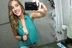 Cutie was washing the dishes when her boyfriend seduced her into making sex in the kitchen