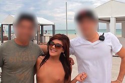 It's time for some first class teen fucking. This marvelous amateur honey is up for some good sex