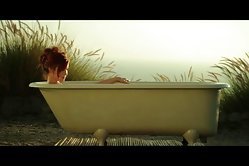 It's time for some impressive outdoors session, this petite ginger babe loves to show off