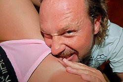 Big boobed porno queen seduces a well hung man and gets slammed on the couch. What a bimbo!