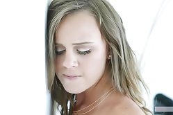 Tanned hottie bends down to give dude a blowjob and to get her cowgirl satisfaction later