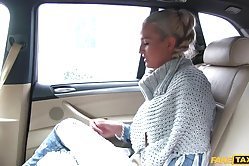 Blondie gets banged in the backseat